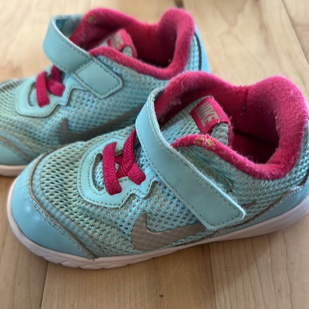 Nike Kids' Aqua and Pink Sneakers